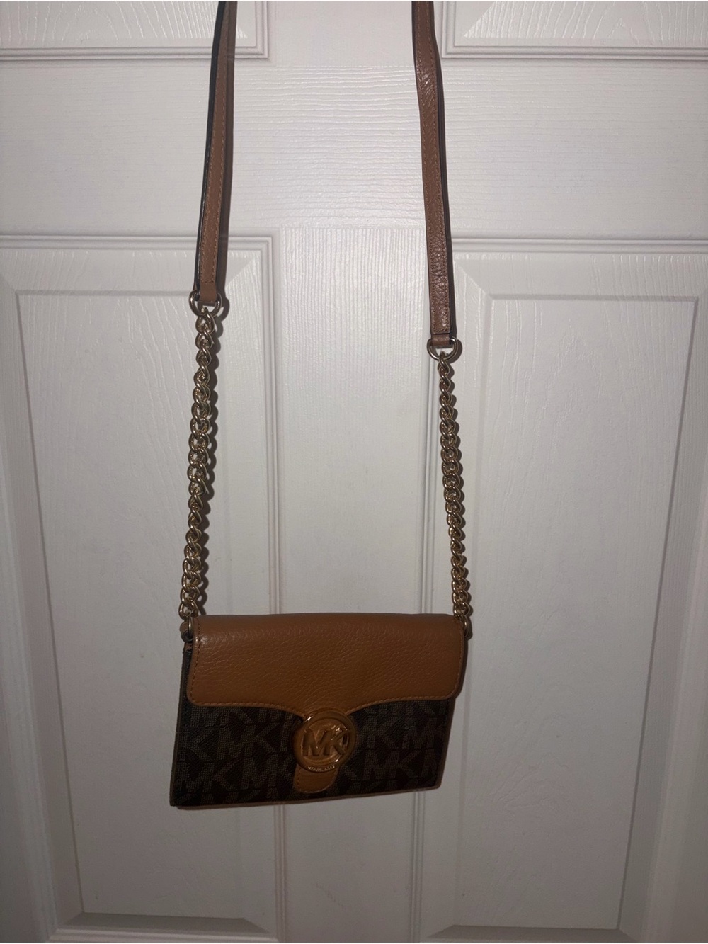 Michael Kors Mini Crossbody